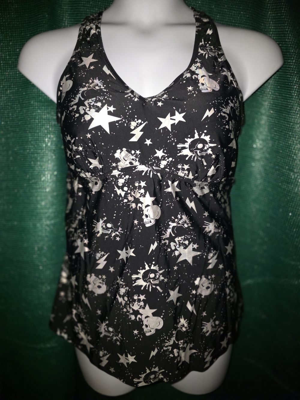1x Plus Size Black Skull & Star Print Tank Top Swimsuit Swim Torrid